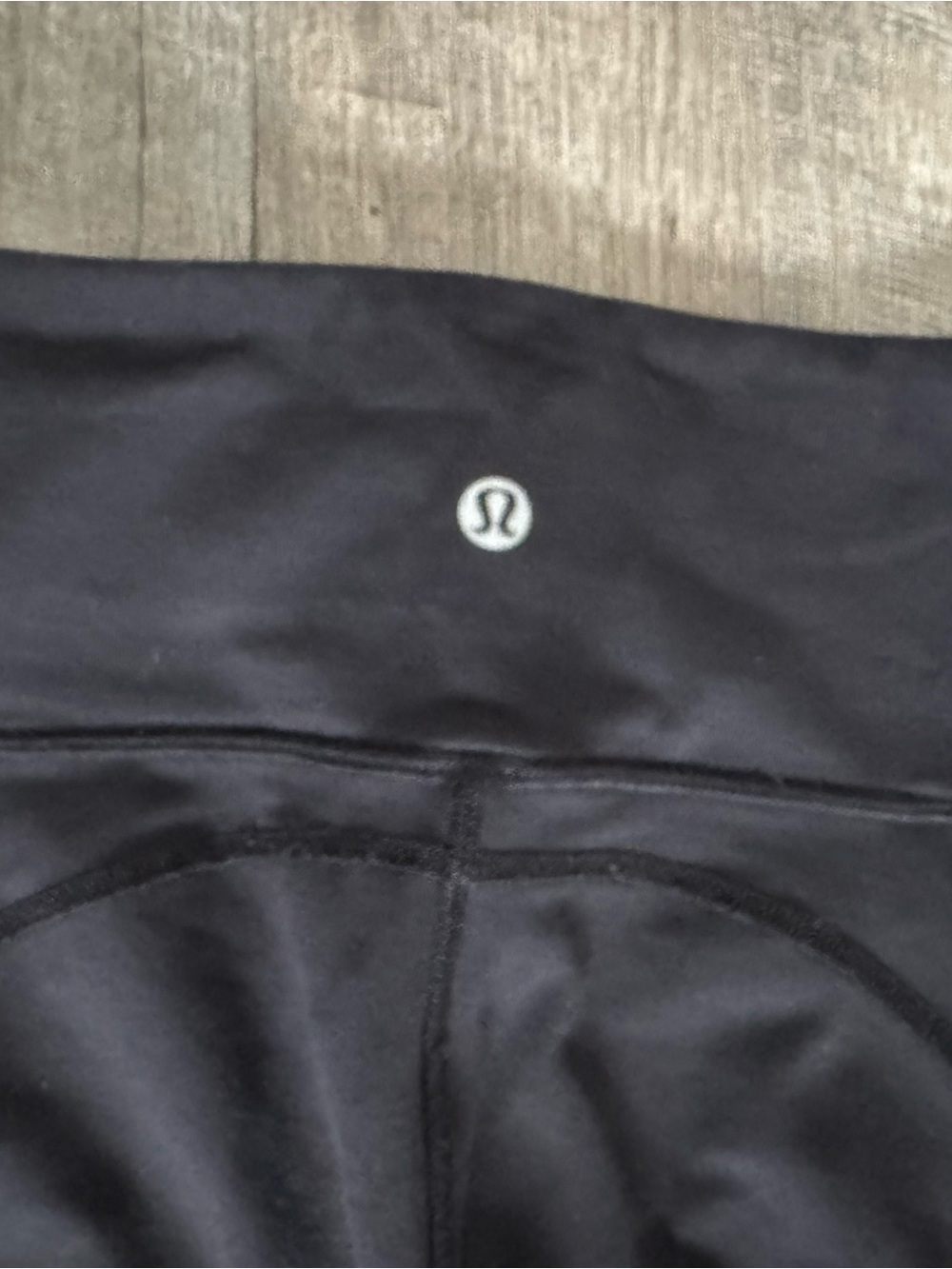 lululemon athletica Black High-Waist Leggings with side pockets, mesh, US4